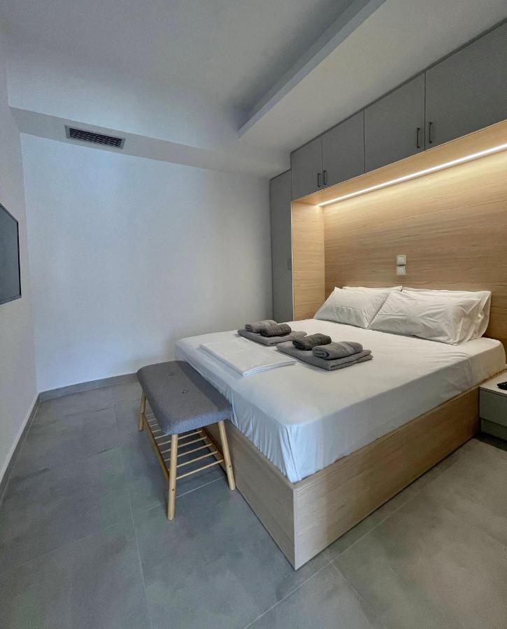 Ocean Views Apartment Plataria Bagian luar foto